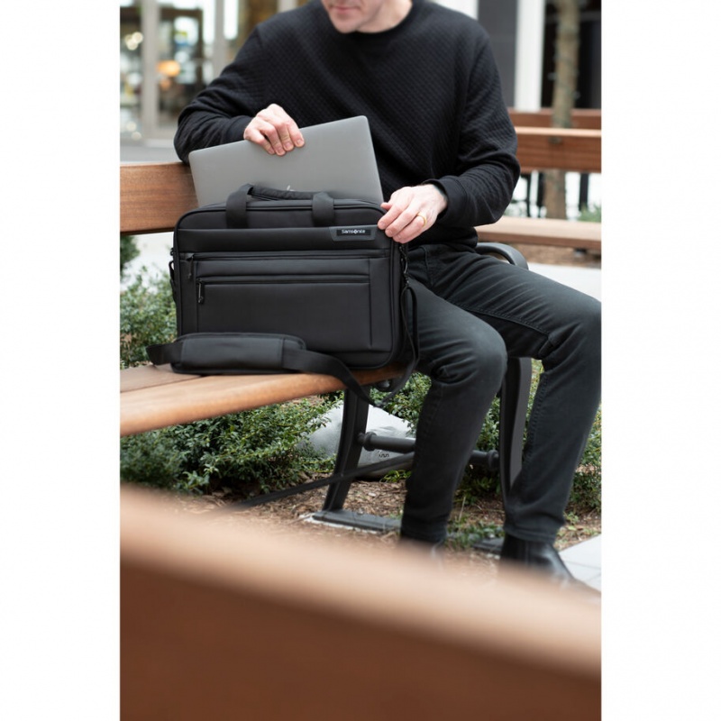 Black Samsonite Classic Business 2.0 15.6